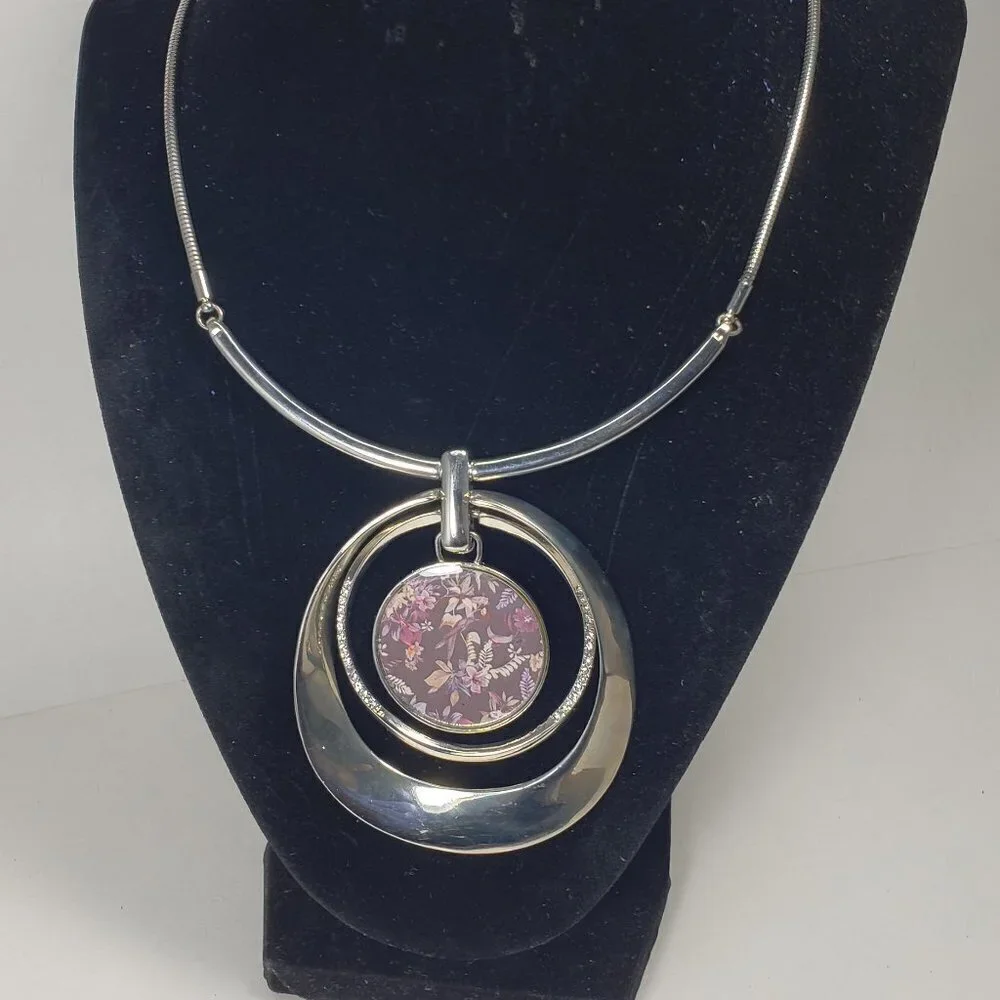 Multi Hoops Flower Pendant Statement Necklace - Polished Silver tone